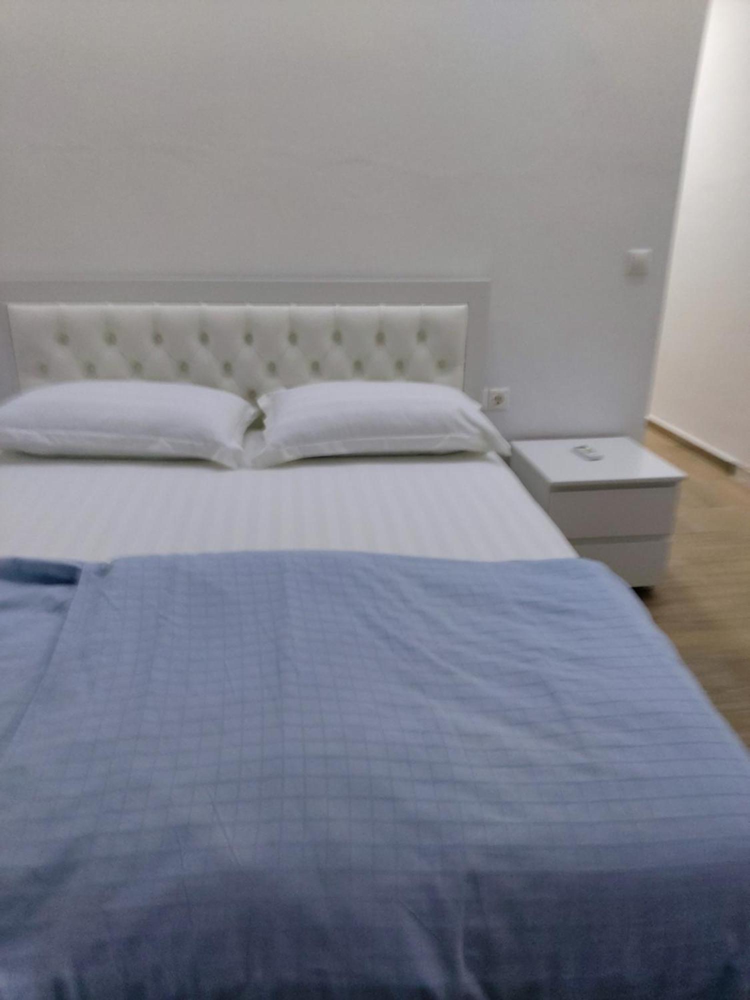 Spacious Apartment Near The Beach Σαράντα Εξωτερικό φωτογραφία